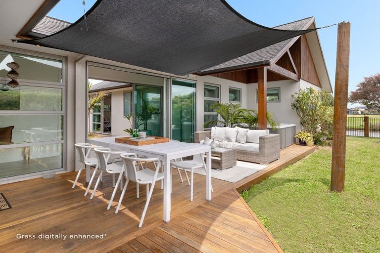 Photo of property in 10 Palazzo Drive, Papamoa Beach, Papamoa, 3118