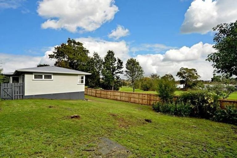 Photo of property in 10 Ranger Place, Wattle Downs, Auckland, 2103