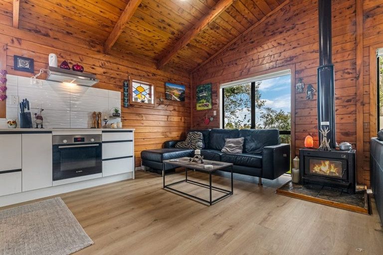 Photo of property in 60 Hamilton Drive, Waiuku, 2123