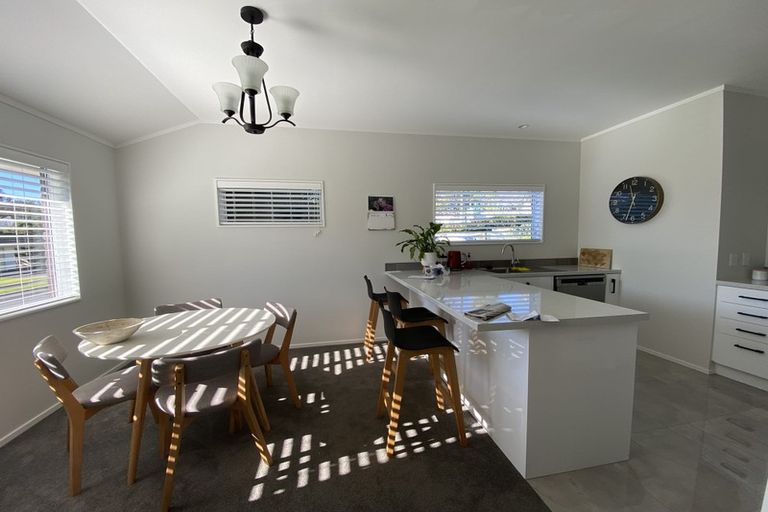 Photo of property in 21 Parkes Avenue, Saint Johns Hill, Whanganui, 4501