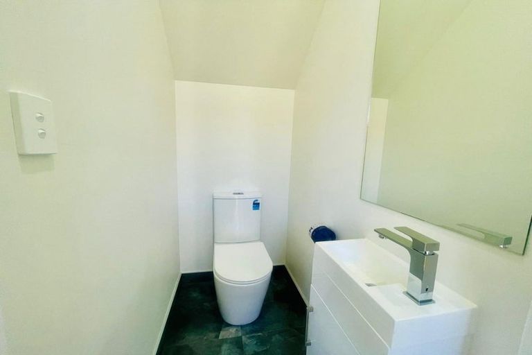 Photo of property in 37d Court Town Close, Mangere, Auckland, 2022