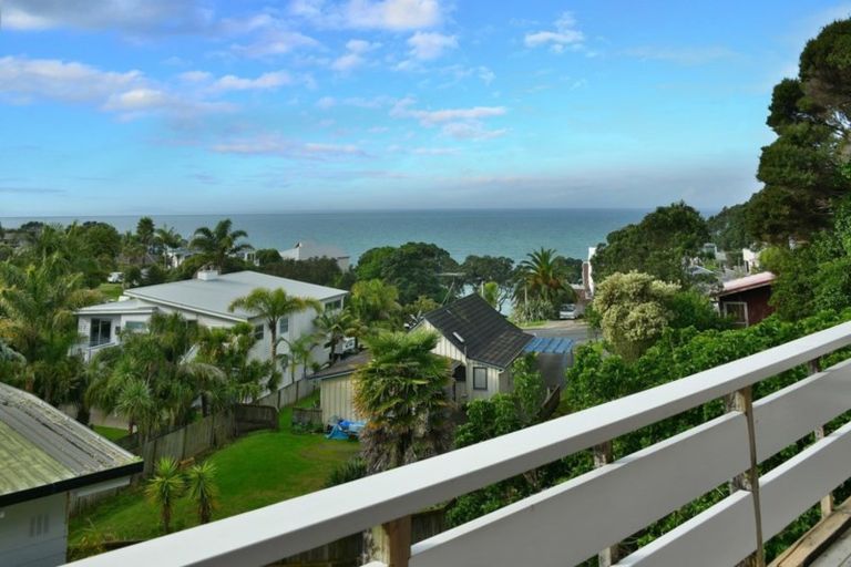 Photo of property in 20 Glenelg Road, Red Beach, 0932