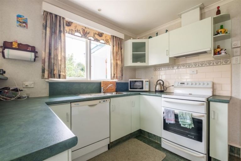 Photo of property in 42 Helensburgh Road, Halfway Bush, Dunedin, 9010