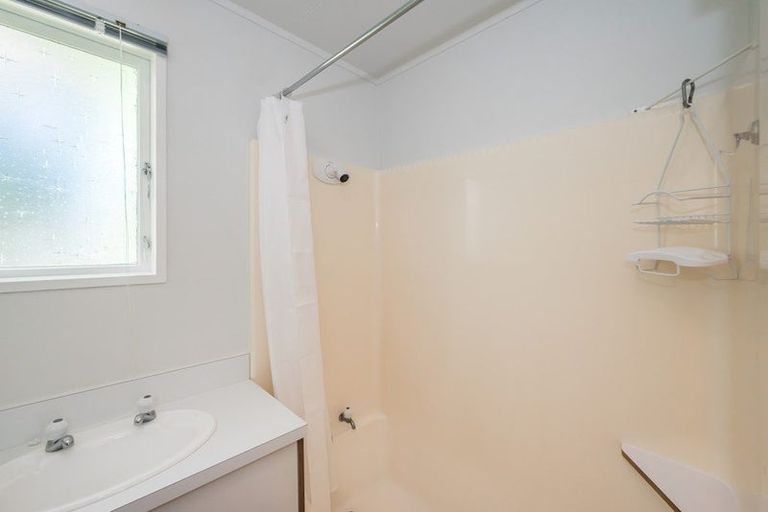 Photo of property in 41 Arawhata Road, Paraparaumu, 5032