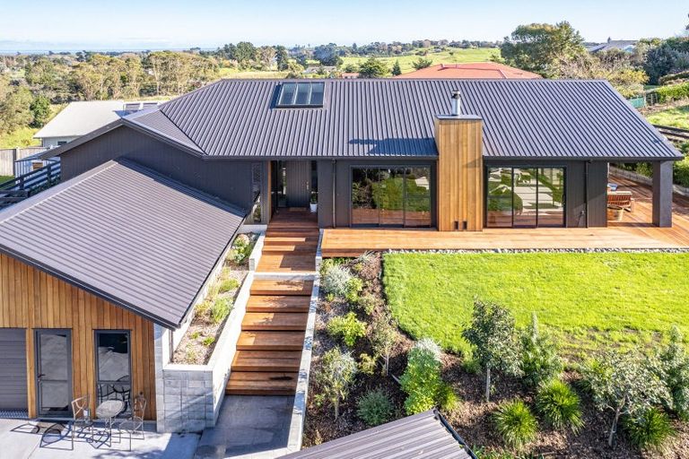 Property details for 15 Sandcroft Drive, Westmere, Wanganui, 4501