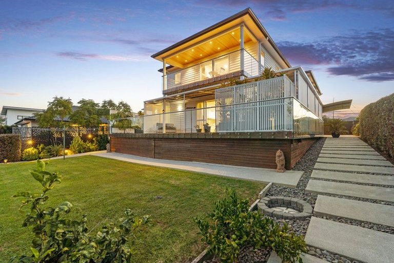 Photo of property in 94 Pohutukawa Parade, Riverhead, 0820