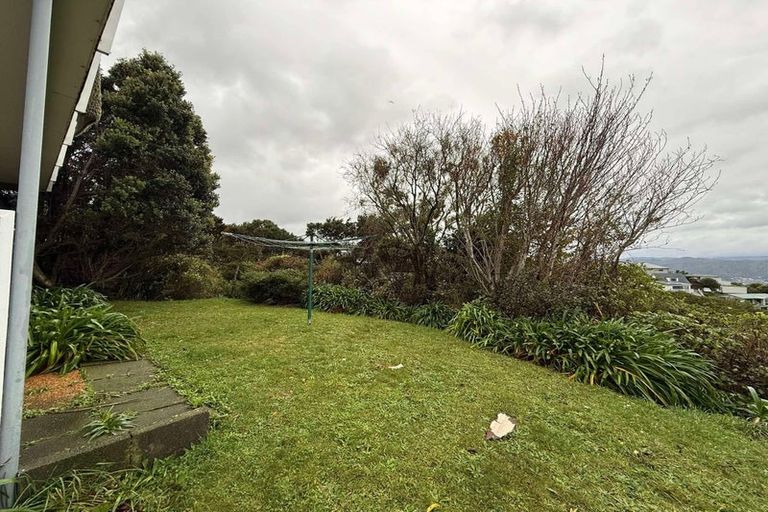 Photo of property in 23 Bushey Way, Maungaraki, Lower Hutt, 5010