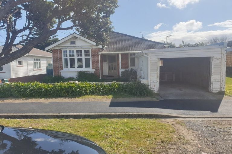 Photo of property in 17 Miro Street, Miramar, Wellington, 6022