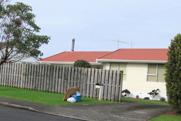 Photo of property in 7 Amorino Drive, Red Beach, 0932