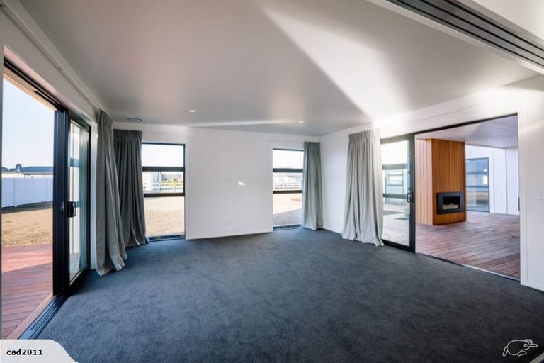 Photo of property in 16 Alan Livingston Drive, Cambridge, 3434