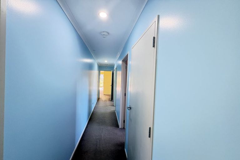 Photo of property in 53 Makora Road, Massey, Auckland, 0614