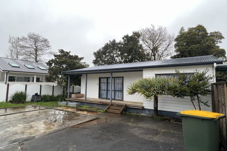 Photo of property in 53 Blakeborough Drive, Forrest Hill, Auckland, 0620