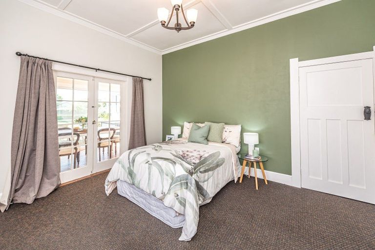 Photo of property in 2 Godwin Crescent, College Estate, Whanganui, 4500