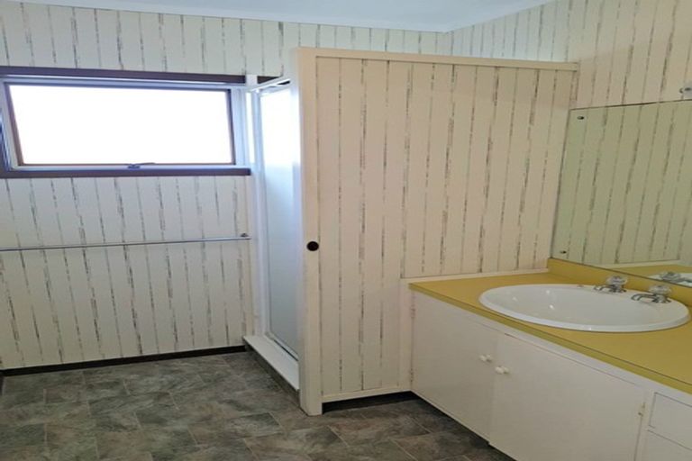 Photo of property in 1/10 Pamela Place, New Lynn, Auckland, 0600