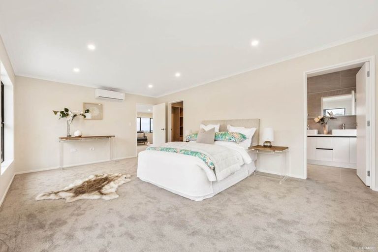 Photo of property in 11 Lumber Rise, Swanson, Auckland, 0614