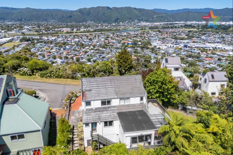 Photo of property in 12a Jacaranda Grove, Maungaraki, Lower Hutt, 5010