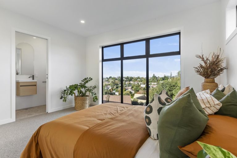 Photo of property in 4/14 Eastwood Rise, Browns Bay, Auckland, 0630