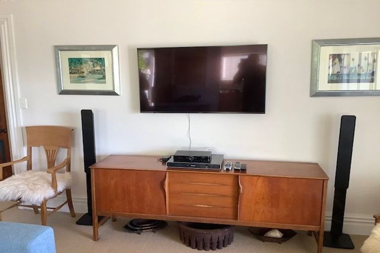 Photo of property in 11 Bulwer Street, Devonport, Auckland, 0624