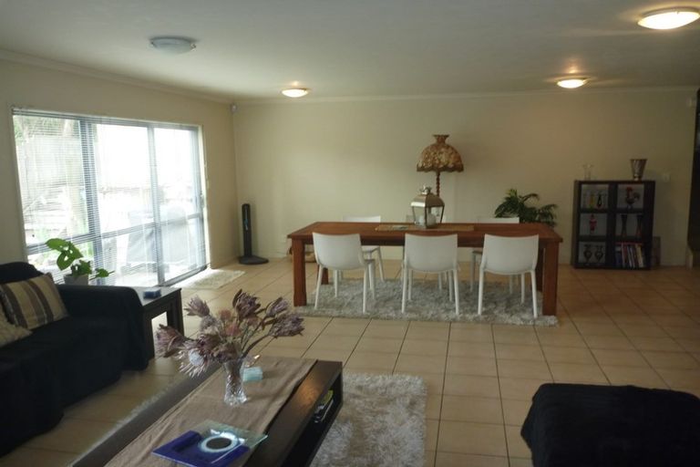 Photo of property in 20a Roseberry Avenue, Birkenhead, Auckland, 0626