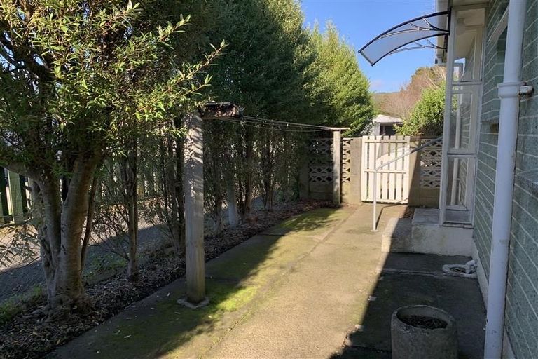 Photo of property in 2/97 Clouston Park Road, Clouston Park, Upper Hutt, 5018