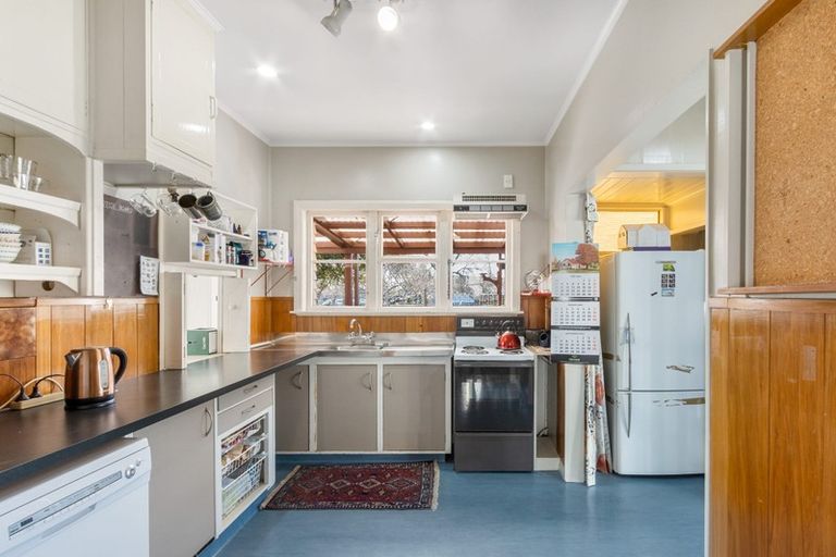 Photo of property in 82 Latham Street, Marewa, Napier, 4110