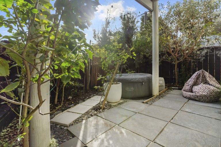 Photo of property in 5/7 Balmain Road, Birkenhead, Auckland, 0626