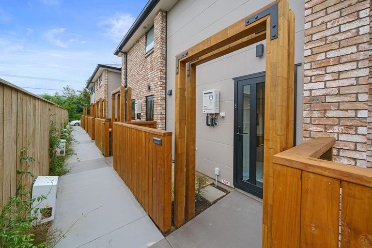 Photo of property in 5/176 Cambridge Terrace, Fairfield, Lower Hutt, 5011