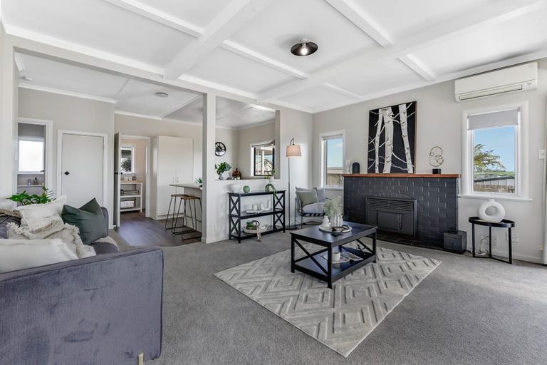 Photo of property in 14a Baverstock Road, Nawton, Hamilton, 3200