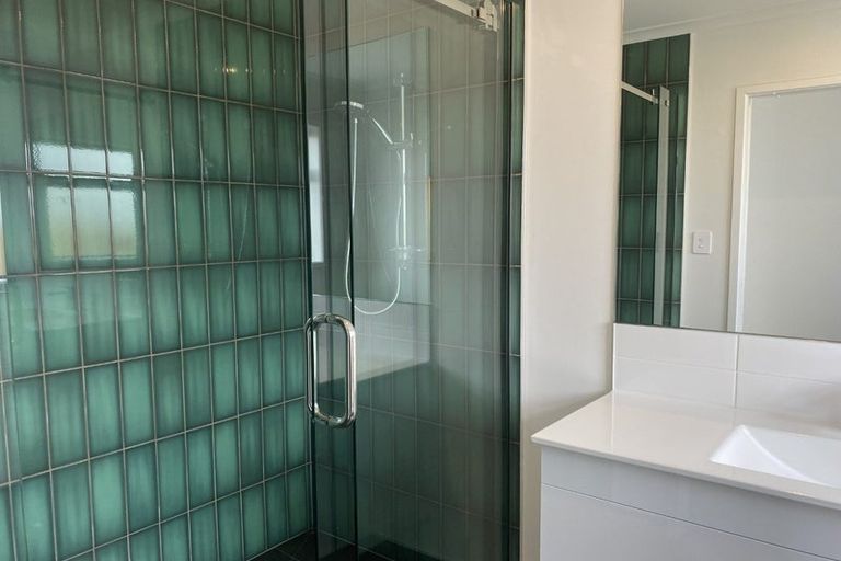 Photo of property in 36 Taurangawaka Road, One Tree Point, 0118