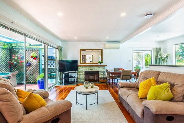 Photo of property in 90 Monarch Avenue, Hillcrest, Auckland, 0627