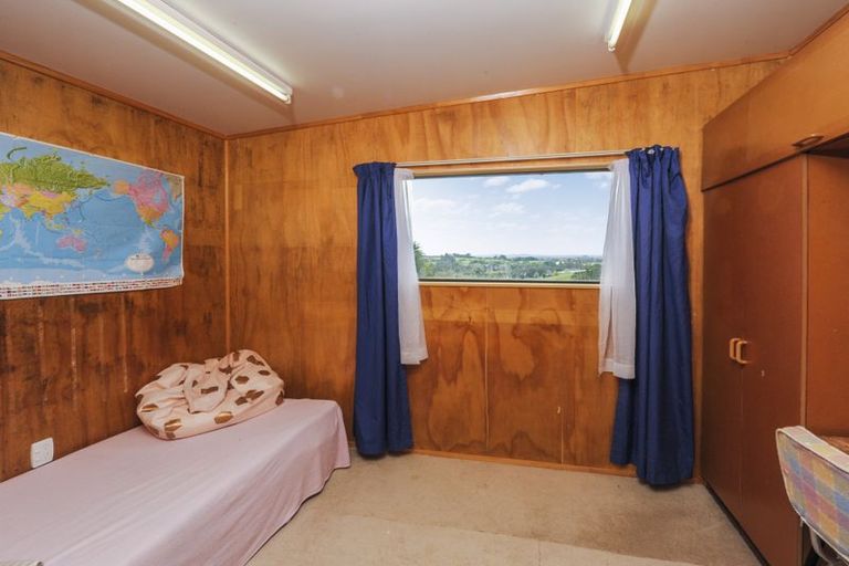 Photo of property in 83 Sunnyvale Road, Massey, Auckland, 0614