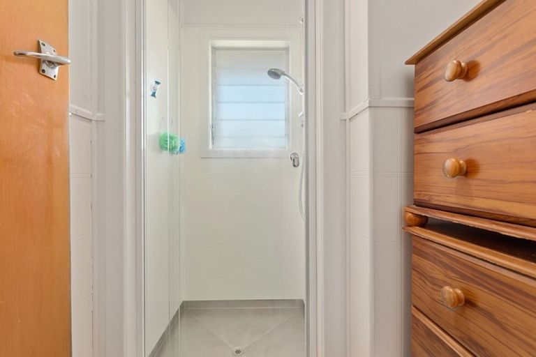 Photo of property in 28 Bridge Street, Edgecumbe, 3120