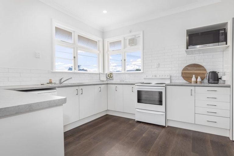 Photo of property in 19 Bowen Street, Levin, 5510