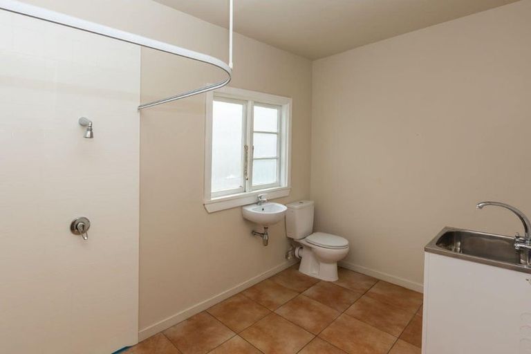 Photo of property in 19 Bartlett Street, Riccarton, Christchurch, 8011