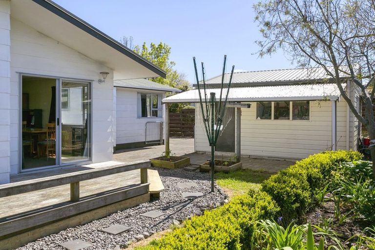 Photo of property in 24 Epping Place, Richmond Heights, Taupo, 3330