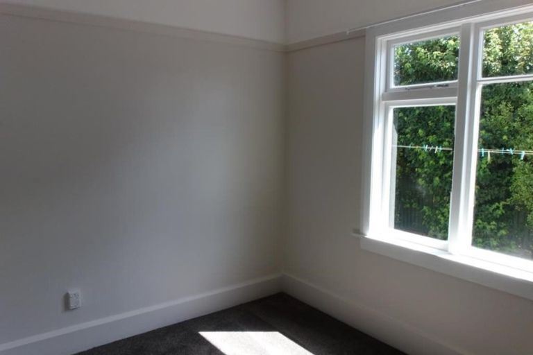 Photo of property in 2/24 North Avon Road, Richmond, Christchurch, 8013