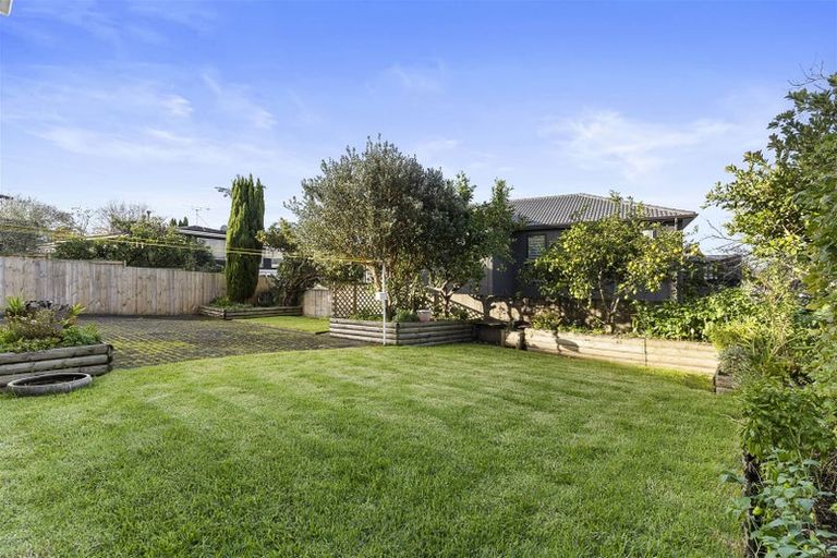 Photo of property in 208 Clovelly Road, Bucklands Beach, Auckland, 2012