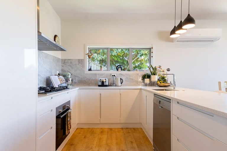 Photo of property in 21a Avion Terrace, Raumati Beach, Paraparaumu, 5032