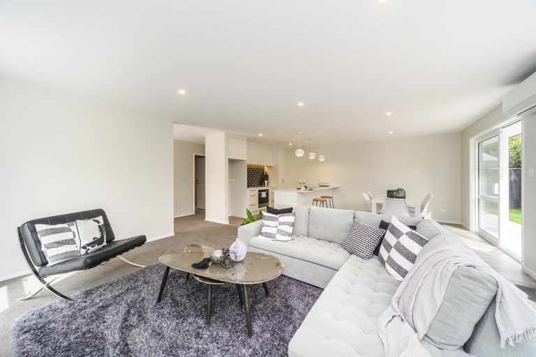 Photo of property in 74 Heretaunga Street, Palmerston North, 4414