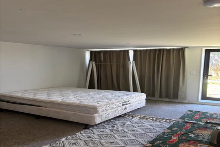 Photo of property in 1/48 Sandgate Avenue, Botany Downs, Auckland, 2010