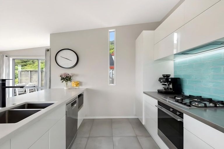 Photo of property in 19j Kabul Street, Khandallah, Wellington, 6035