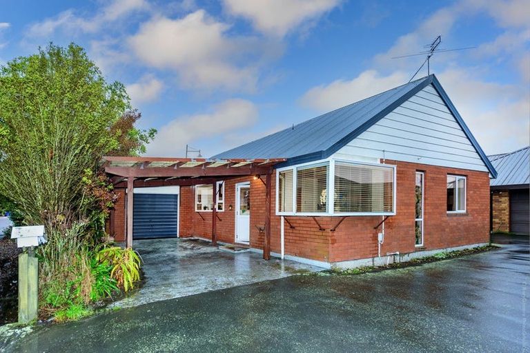 Photo of property in 76 Mary Street, Papanui, Christchurch, 8053