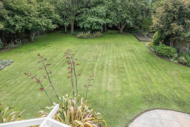 Photo of property in 165 Raumati Road, Raumati Beach, Paraparaumu, 5032