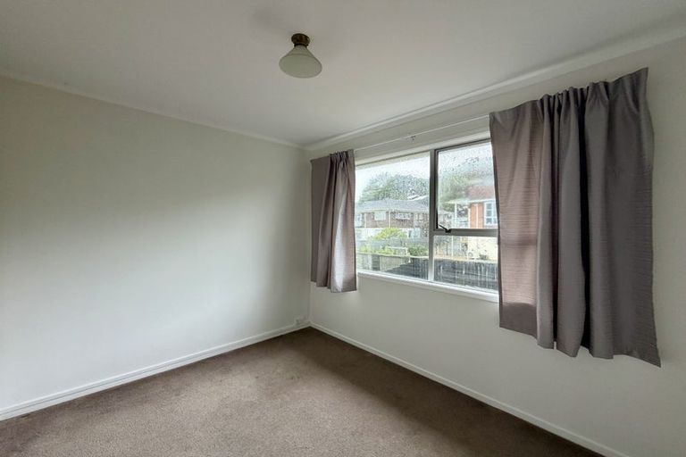 Photo of property in 1/12 Steen Place, Mangere Bridge, Auckland, 2022