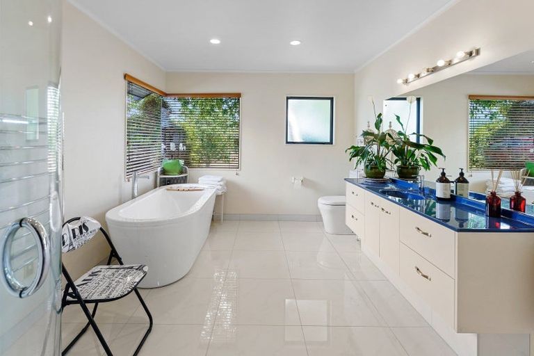 Photo of property in 115a Arcus Road, Te Horo, Otaki, 5582