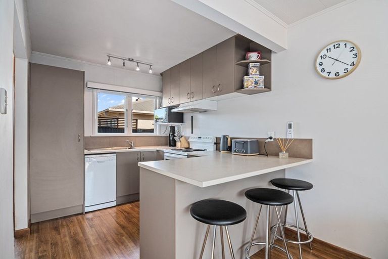 Photo of property in 7b Tennyson Crescent, Stoke, Nelson, 7011