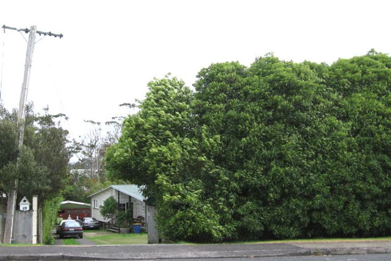 Photo of property in 59 Awaroa Road, Sunnyvale, Auckland, 0612