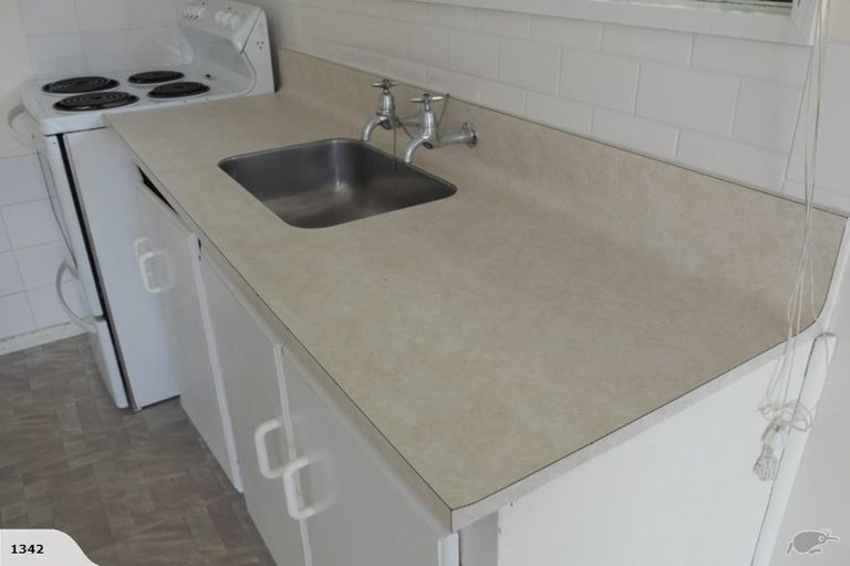 Photo of property in 2/605 Barbadoes Street, Edgeware, Christchurch, 8013