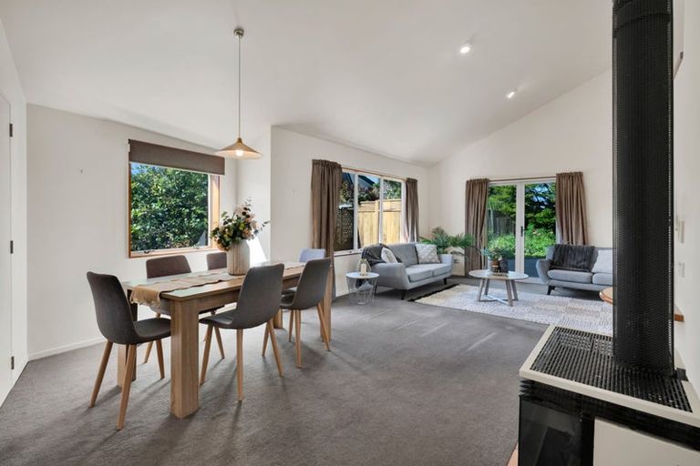 Photo of property in 363b Mangorei Road, Merrilands, New Plymouth, 4312