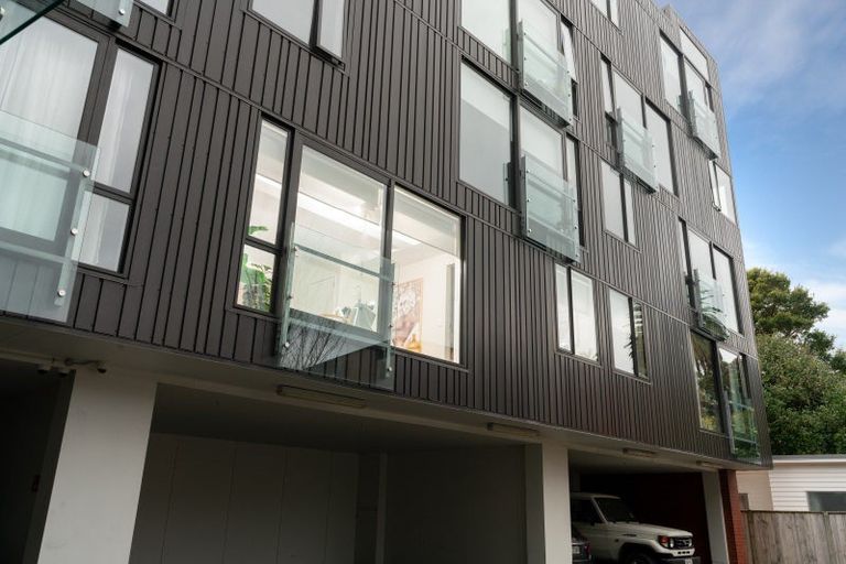 Photo of property in Nouvo Apartments, 4/21i Rugby Street, Mount Cook, Wellington, 6021